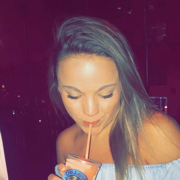 Meet your Posher, Erica - Picture 1 of 1